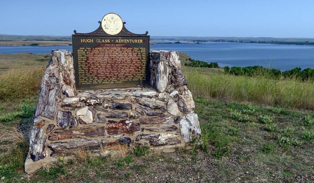 Hugh Glass
              Memorial